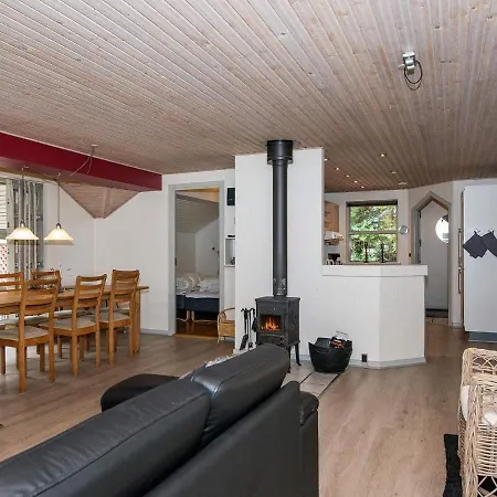 10 Person Holiday In Henne Vakantiehuis *