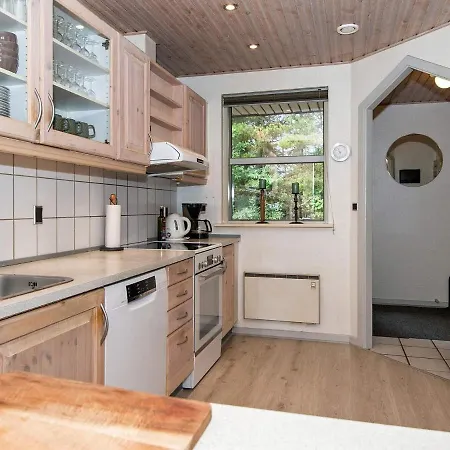 10 Person Holiday In Henne Vakantiehuis *